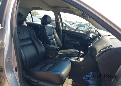 2005 Honda Accord 2.4 Ex z USA, uszkodzony, nr VIN 1HGCM56715A120606